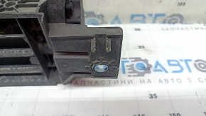 Mazda CX-9 16-23 radiator deflector assembly with motor, broken mounting