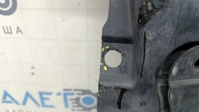 Mazda CX-9 16-23 AWD engine protection: plug is dented, worn, cracked in the mount
