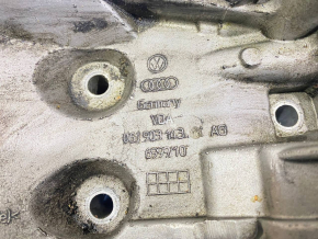 VW Tiguan 09-17 oil filter housing for 1 sensor without cooler
