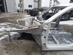 Front left quarter panel of Mazda CX-9 16-23 white, on the body
