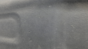 The hood insulation of the Audi A4 B9 17-25 has tears, abrasions, and scratches.