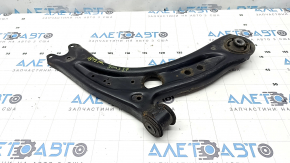 The lower front right control arm of the Audi A3 8V 15-20 has a torn silent block.