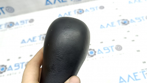Jeep Cherokee KL 19-21 gear knob, black, leather, scratches