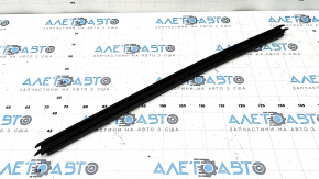 Inner glass seal for the front left door of a Jeep Cherokee KL 14-22