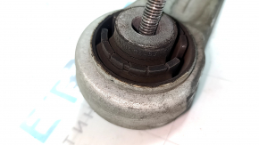 Lower front right arm in front of Audi A4 B9 17 - cracked silent block