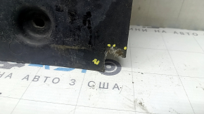 Engine guard for Audi A4 B9 17-19 with cracks and wear
