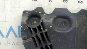 Engine guard for Audi A4 B9 17-19 with cracks and wear