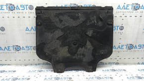 The rear engine guard of the Audi A4 B9 17-25 is worn out.
