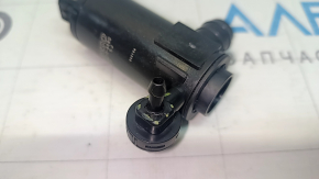 Honda CRV 17-22 windshield washer motor broken nipple