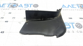 The right outer headlight cover for an Audi A4 B9 17-19 has a broken mount.