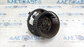 VW Passat B8 16-19 USA heater fan motor broken mount