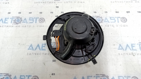 VW Passat B8 16-19 USA heater fan motor broken mount