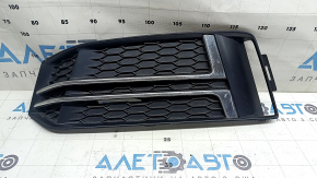 Front bumper grille left Audi A4 B9 17-17 s-line, without radar, light chrome, sand