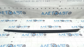 Right windshield molding for Audi A4 B9, 17-20 scratches
