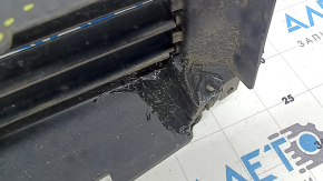 Jeep Cherokee KL 19-23 radiator deflector louver assembly with motor, broken mount, repaired