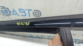 Upper rear right door molding with glass seal BMW X7 G07 19-26, gloss black, scratches