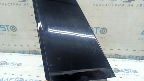 BMW X7 G07 19-26 front right rear side door trim, glossy, scratches