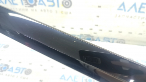BMW X7 G07 19-26 front right lower door molding, gloss black, scratches