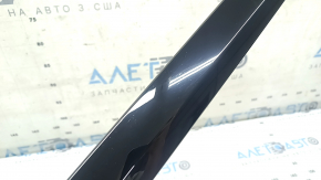 BMW X7 G07 19-26 front right lower door molding, gloss black, scratches