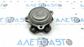 Front left hub BMW 5 G30 17-23 RWD