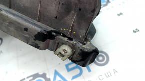 Front left fender liner, lower part, BMW 5 G30 17-23, tears
