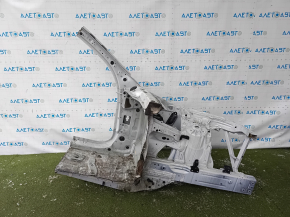 Front left quarter panel of BMW X7 G07 19-24 on the body, white, dented