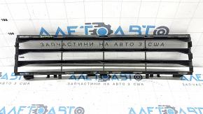 Lower grille of the front bumper, central, BMW 5 G30 17-20, black gloss, crack