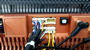 Toyota Camry V40 07-09 Android 13 monitor, display, navigation, chip, scratch, nicks and cracks in the frame, antenna wires are cut