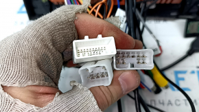 Toyota Camry V40 07-09 Android 13 monitor, display, navigation, chip, scratch, nicks and cracks in the frame, antenna wires are cut