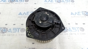 The heater fan motor on a Suzuki Kizashi 10-15 is cracked.