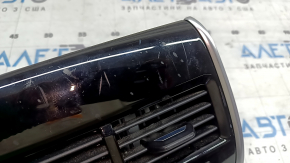 BMW X7 G07 center console air vent with trim, 19-26 scratches