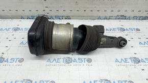 The rear right air shock absorber housing of the BMW X7 G07 19-26 has cracked.