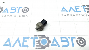 BMW 5 G30 17-23 air conditioning pressure sensor on the tube