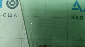 Toyota Camry v40 front right door glass