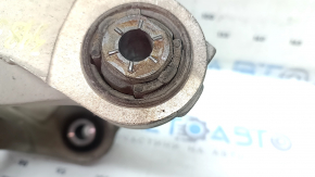Rear left trunnion Ford Mustang mk6 15 - cracked silent block