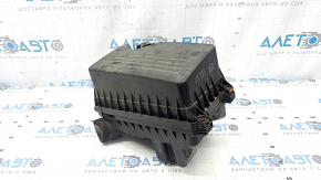 Toyota Camry V40 hybrid air filter housing without flow meter, broken mount