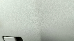 Toyota Camry v40 glove compartment, beige, needs cleaning, scratches, keyless