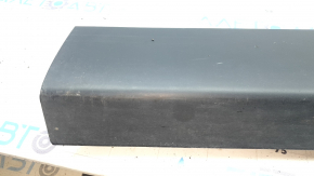 Honda CRV 23-26 lower front right door trim with seal