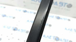 Left windshield molding for Audi Q8 19-26 scratches