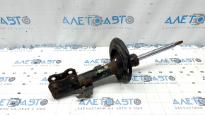 Rusty front right shock absorber for Toyota Camry V40 hybrid