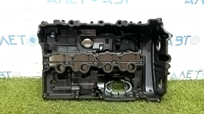 Valve cover BMW 5 G30 17-19 B46B20B 2.0T broken