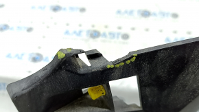 The left front bumper bracket for the Audi Q8 19-23 is large and the fasteners are broken.