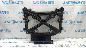 The front subframe strut of the Audi Q8 19-26 is crushed and bent.