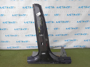 The central right body pillar of the Volvo XC90 16-25 on the body, butt