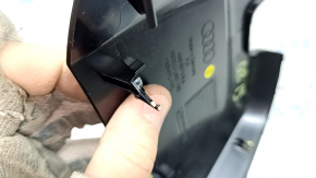 The interior mirror cover for the Audi Q8 19-26 is black, the fasteners are broken.