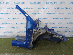 Front right quarter panel of a Porsche Macan 15-15 on the body, blue