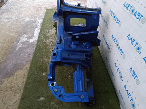 Front right quarter panel of a Porsche Macan 15-15 on the body, blue