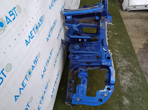 Front left quarter panel of a Porsche Macan 15-15 on the body, blue