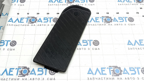 Audi Q8 19-26 black footrest with scratches
