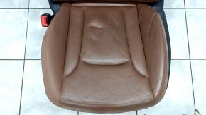 Driver's seat for Audi Q8 19-23 with airbag, with headrest, electric, heated and ventilated, with lumbar support, brown leather, scratches, dented
